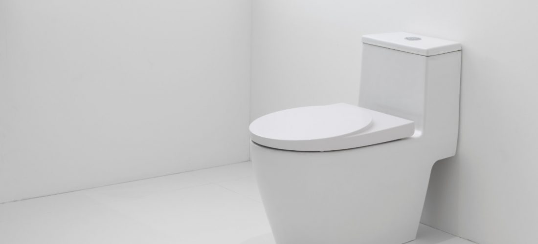 Bezkołnierzowa miska WC – co to znaczy i jak działa?