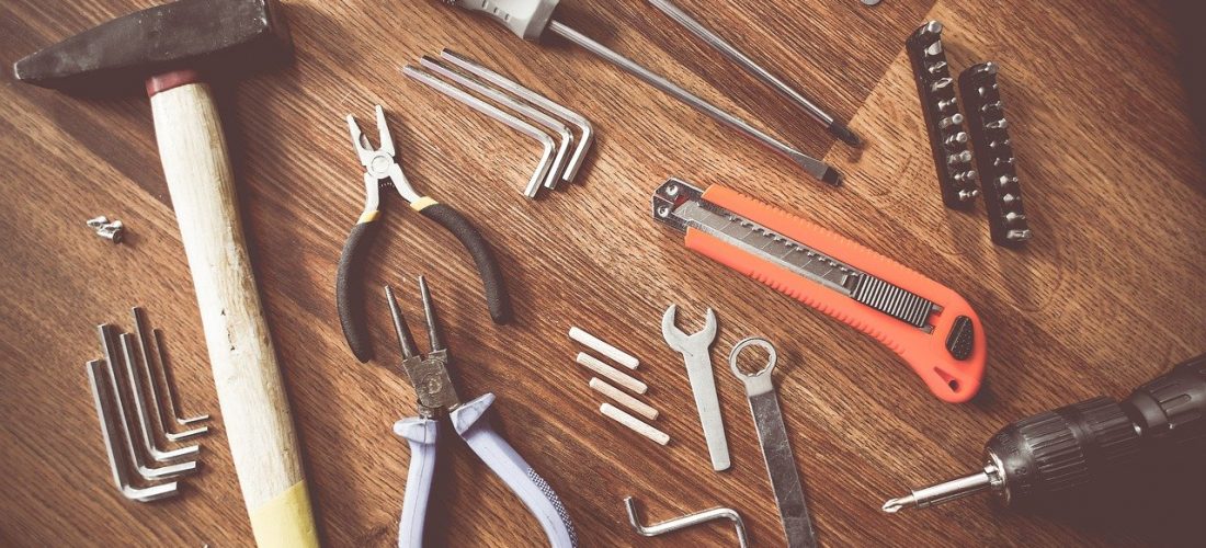 Perfekcyjne przechowywanie narzędzi w garażu – pomysły
