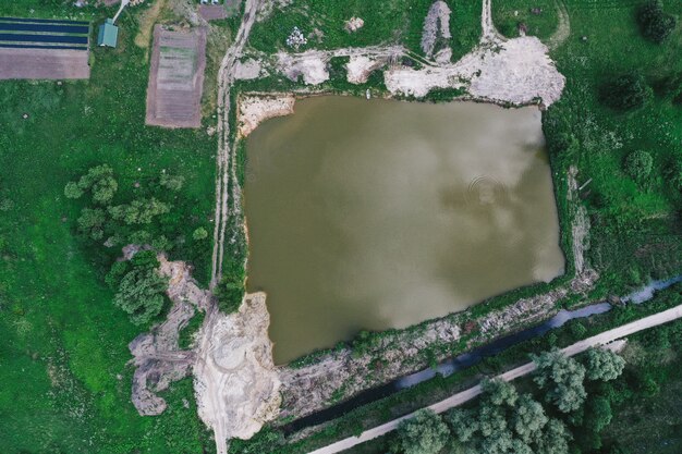 Zalety biologicznych oczyszczalni ścieków dla gospodarstw domowych i obiektów publicznych